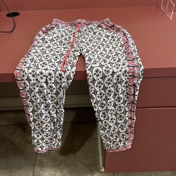 American Eagle drawstring pants - Picture 2 of 4